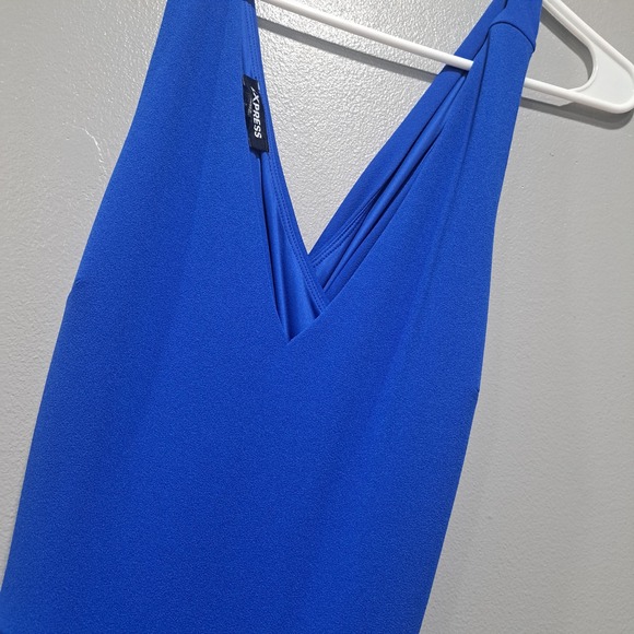 Express SMALL Sleeveless Jumpsuit Bright Blue Open Back Pockets V Neck - Picture 5 of 8